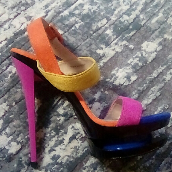 Exé women's sandals size 7 like new - Picture 2 of 4